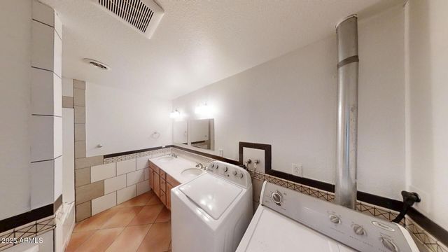 4109 E MORELAND Street 2, Phoenix, AZ 85008