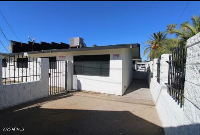 4109 E MORELAND Street 2, Phoenix, AZ 85008