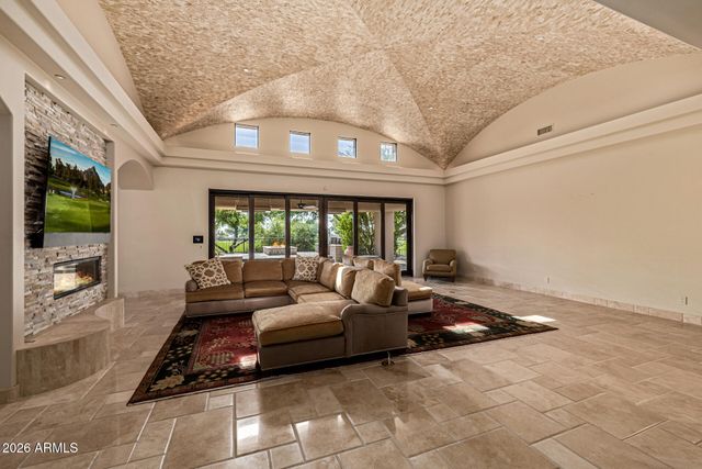 8406 E CALLE BUENA Vista, Scottsdale, AZ 85255