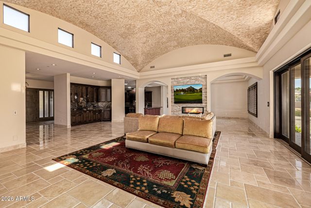 8406 E CALLE BUENA Vista, Scottsdale, AZ 85255