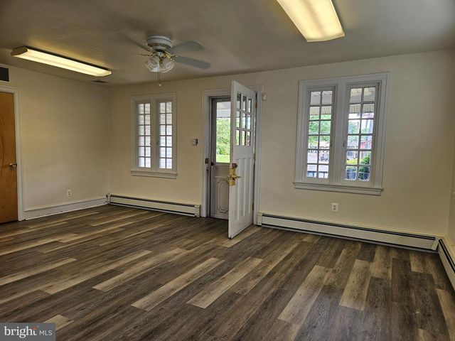 2733 LIMEKILN PIKE, Glenside, PA 19038