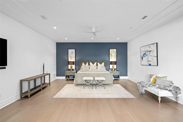 6017 Memorial 202, Houston, TX 77007