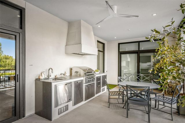 6017 Memorial 202, Houston, TX 77007