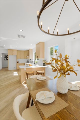 5126 6th Ave, Los Angeles, CA 90043