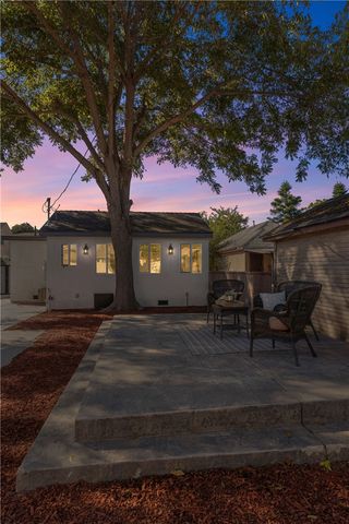 5126 6th Ave, Los Angeles, CA 90043