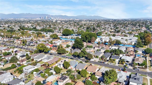 5126 6th Ave, Los Angeles, CA 90043
