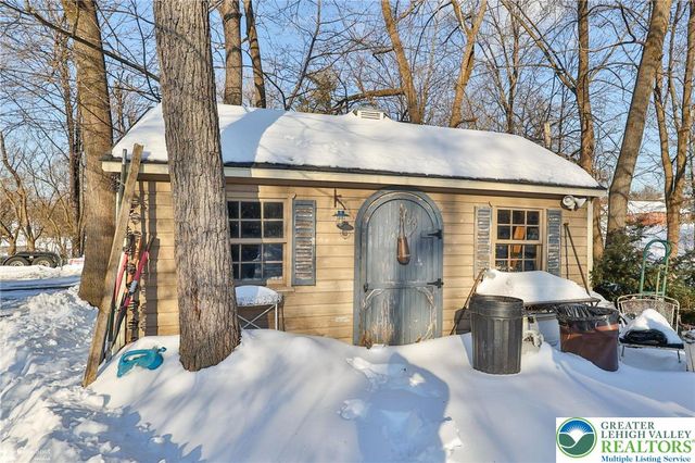 507 East Station Avenue, Coopersburg Boro, PA 18036