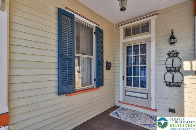 507 East Station Avenue, Coopersburg Boro, PA 18036