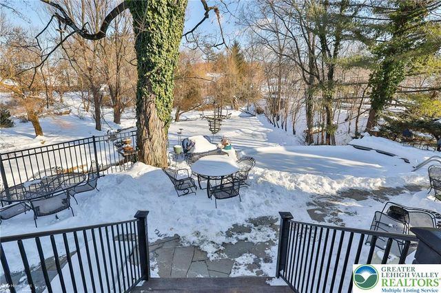 507 East Station Avenue, Coopersburg Boro, PA 18036