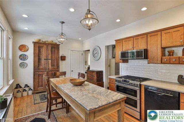 507 East Station Avenue, Coopersburg Boro, PA 18036