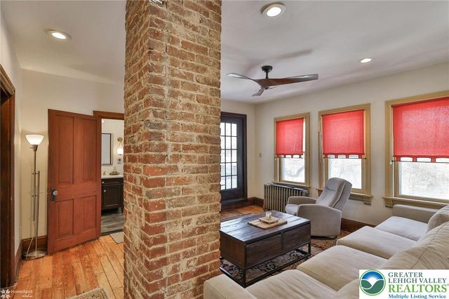 507 East Station Avenue, Coopersburg Boro, PA 18036