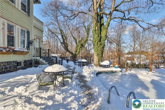 507 East Station Avenue, Coopersburg Boro, PA 18036