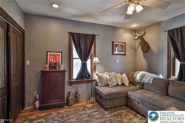 507 East Station Avenue, Coopersburg Boro, PA 18036