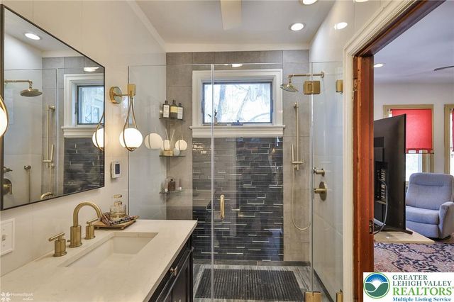 507 East Station Avenue, Coopersburg Boro, PA 18036