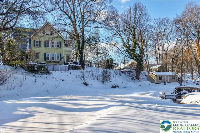 507 East Station Avenue, Coopersburg Boro, PA 18036