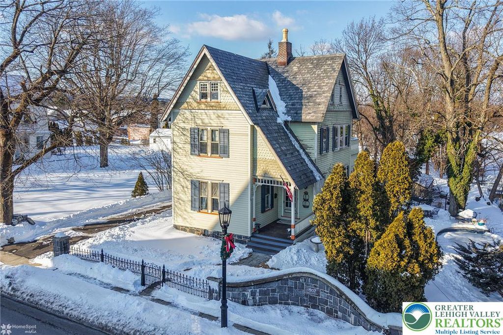 507 East Station Avenue, Coopersburg Boro, PA 18036