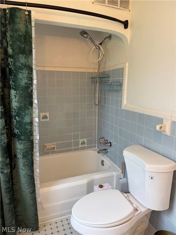 1139 Castleton Road, Cleveland Heights, OH 44121