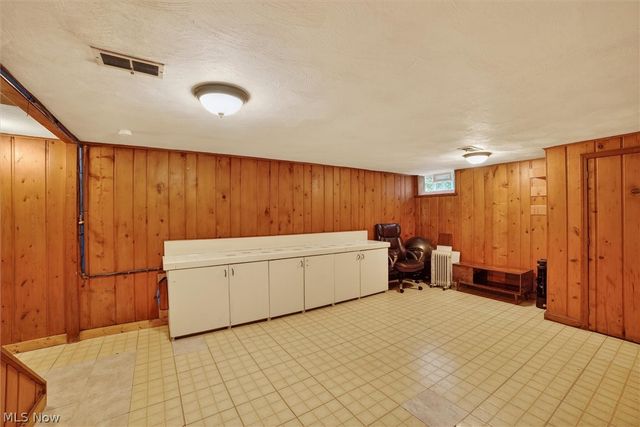 1139 Castleton Road, Cleveland Heights, OH 44121