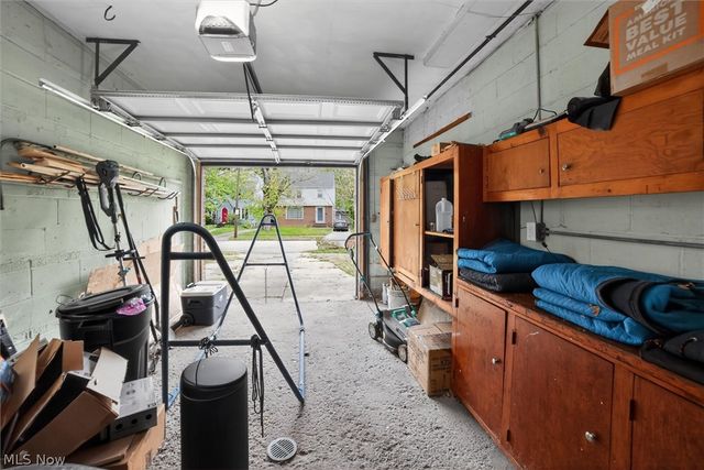 1139 Castleton Road, Cleveland Heights, OH 44121
