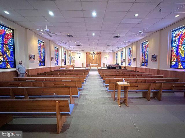 1542 N GILMOR ST, Baltimore, MD 21217