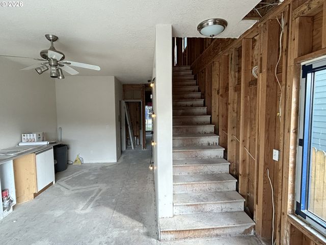 8527 N EDISON St, Portland, OR 97203