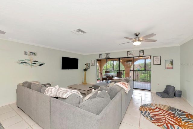 7517 34TH AVENUE W 6, Bradenton, FL 34209