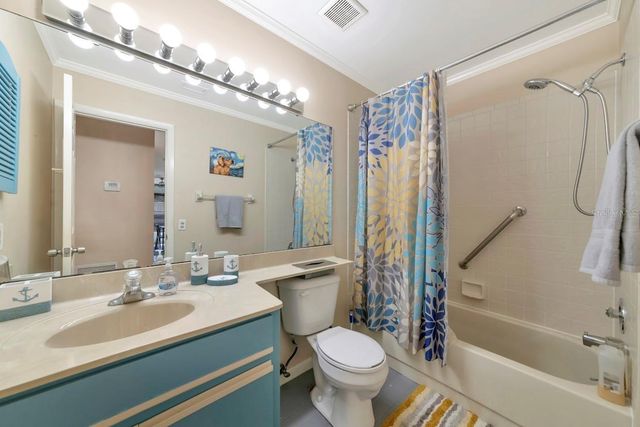 7517 34TH AVENUE W 6, Bradenton, FL 34209