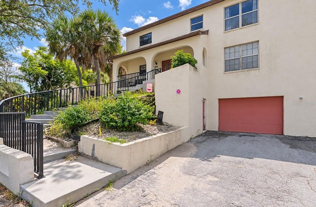 7517 34TH AVENUE W 6, Bradenton, FL 34209
