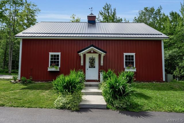 7700 Bleistein Road, Colden, NY 14170