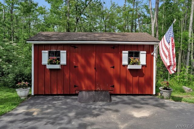7700 Bleistein Road, Colden, NY 14170