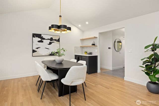 4713 125th Avenue SE, Bellevue, WA 98006