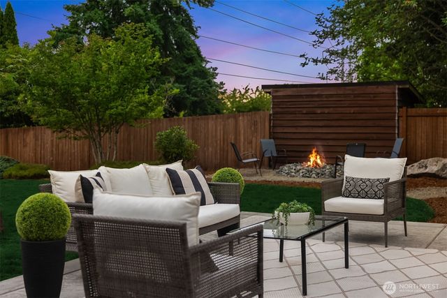 4713 125th Avenue SE, Bellevue, WA 98006