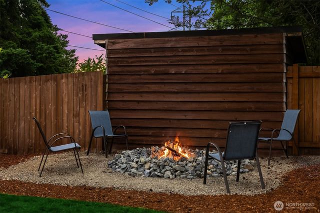 4713 125th Avenue SE, Bellevue, WA 98006