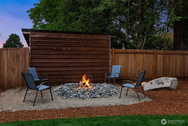 4713 125th Avenue SE, Bellevue, WA 98006
