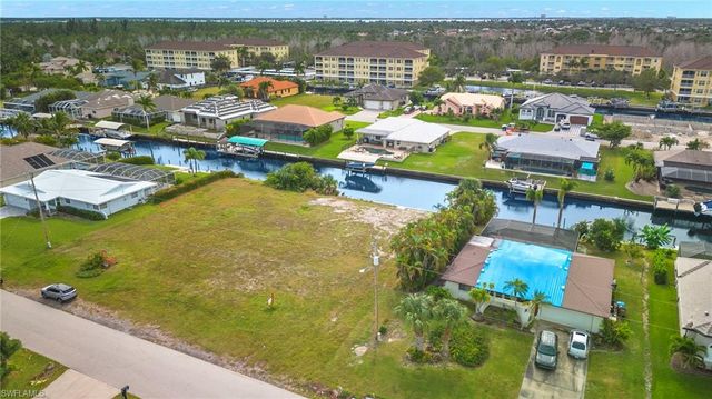 1936 Coral Point DR, Cape Coral, FL 33990