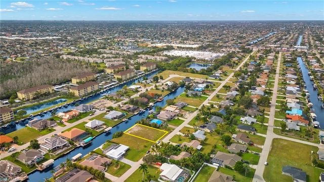 1936 Coral Point DR, Cape Coral, FL 33990