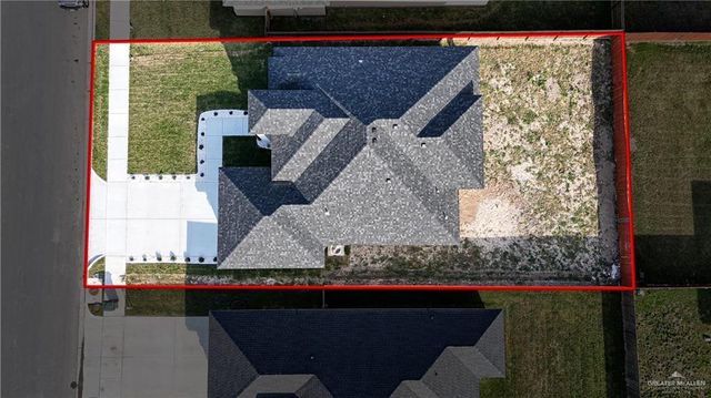 8813 Swan Lake Drive, Harlingen, TX 78550