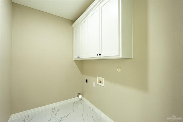 8813 Swan Lake Drive, Harlingen, TX 78550