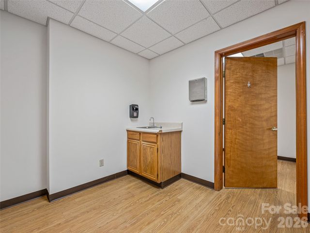 6 Brooklet Street, Asheville, NC 28801