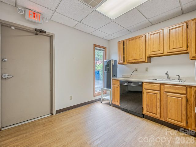 6 Brooklet Street, Asheville, NC 28801