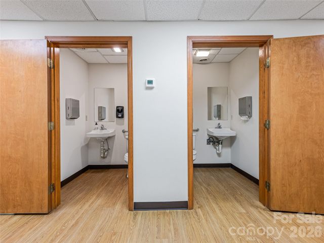 6 Brooklet Street, Asheville, NC 28801