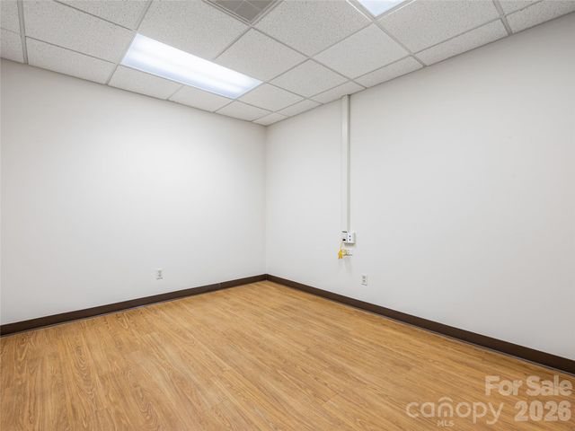 6 Brooklet Street, Asheville, NC 28801