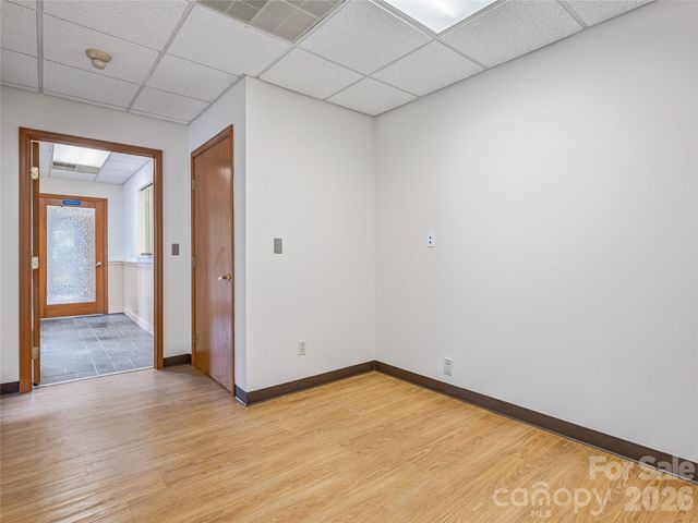 6 Brooklet Street, Asheville, NC 28801