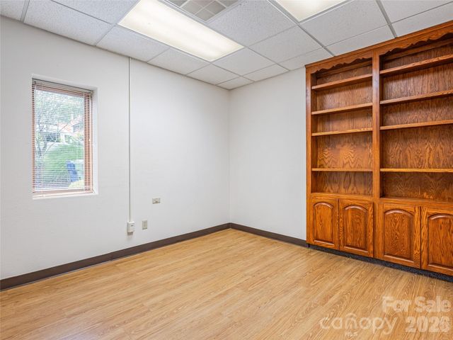 6 Brooklet Street, Asheville, NC 28801