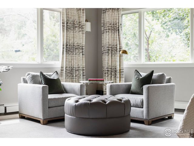 440 Christmas Tree Dr, Boulder, CO 80302