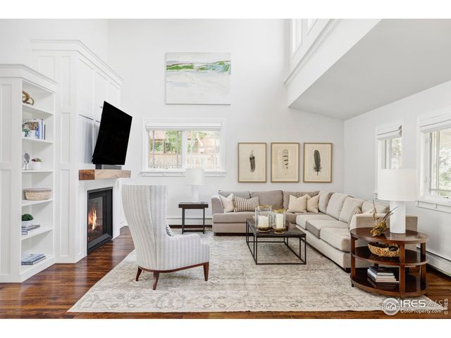 440 Christmas Tree Dr, Boulder, CO 80302