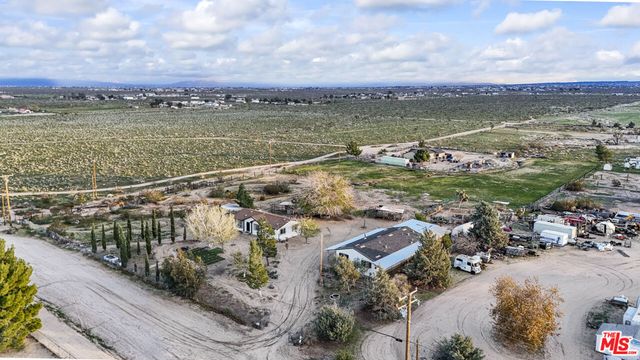 6677 Maricopa Road, Phelan, CA 92371