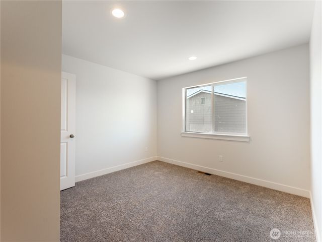 2484 Noah Street SE, East Wenatchee, WA 98802