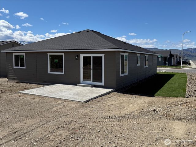 2484 Noah Street SE, East Wenatchee, WA 98802