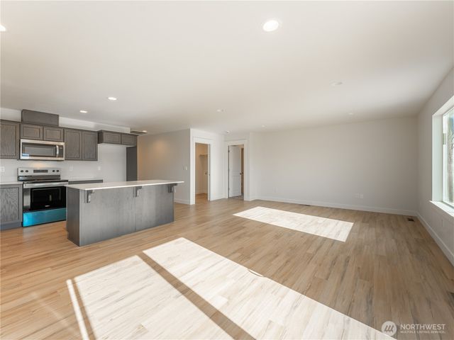 2484 Noah Street SE, East Wenatchee, WA 98802